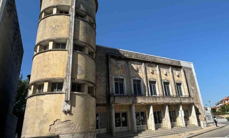 Cineteatro de Ovar: Preservar o Passado ou Qualificar o Futuro?